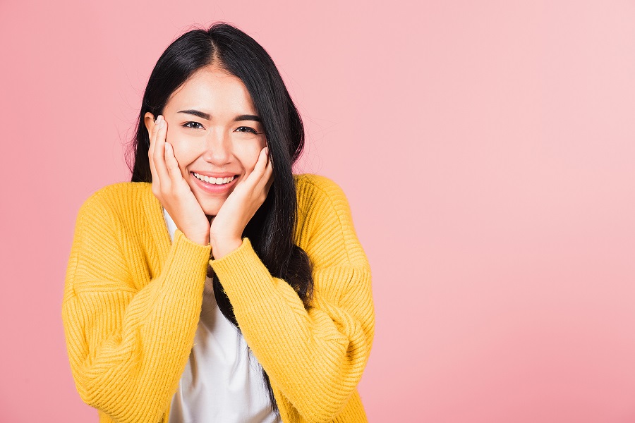 How Can Veneers Help Attain a Straight Smile?
